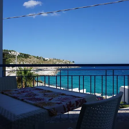 Villa Buon Vento Castro  Zimmer foto